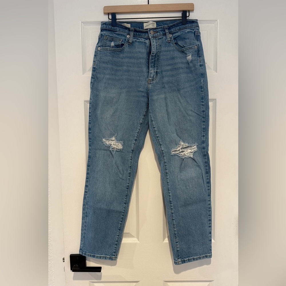 8. Universal Thread high rise 90’s slim 
    Size 10R